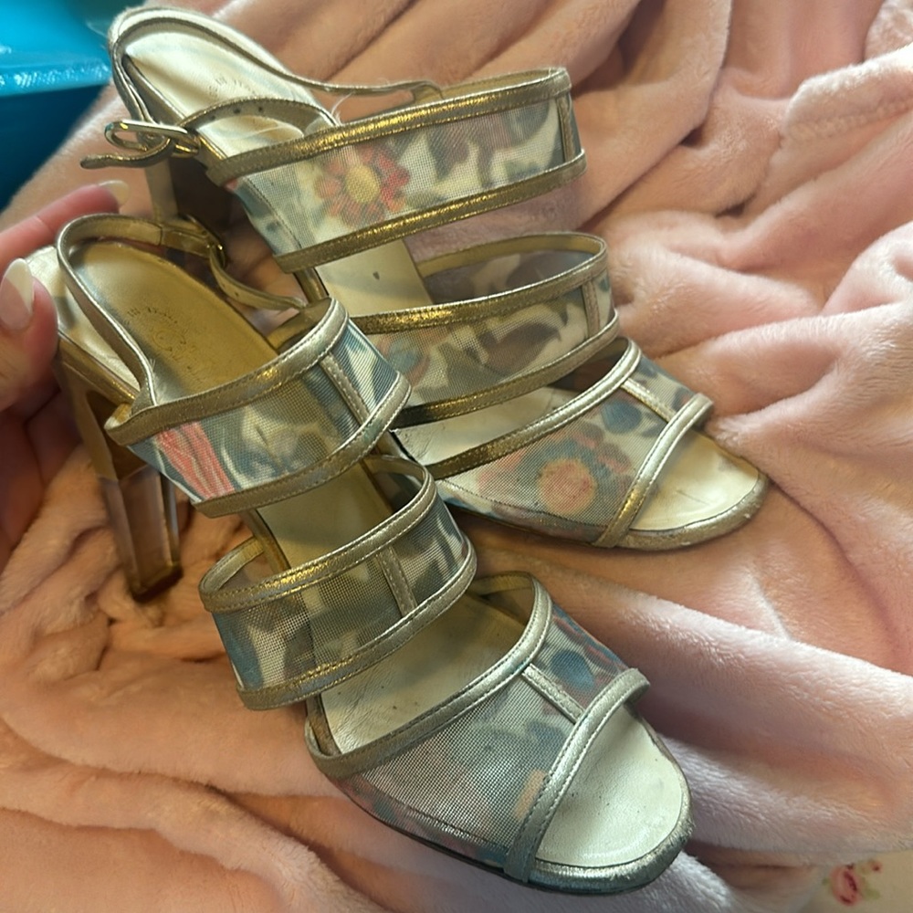 Chanel heels - Picture 4 of 11